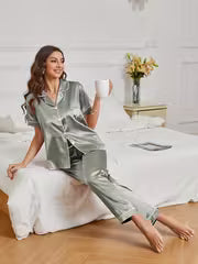 Eterna – Pigiama Elegante