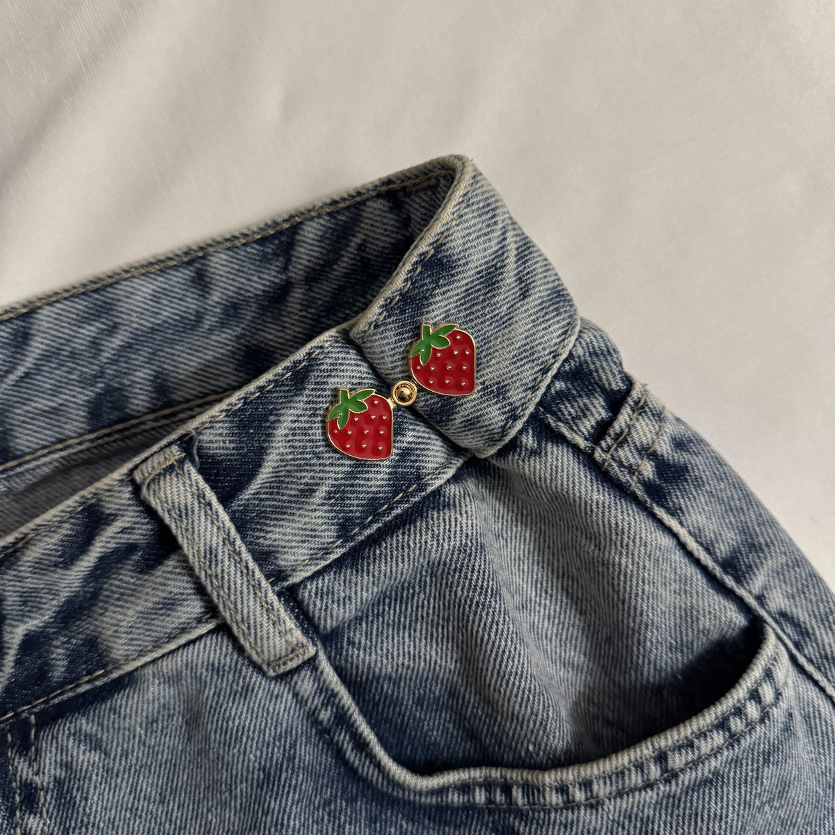 STRAWBERRY WAIST KNOT